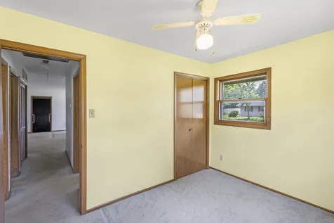 1350 63RD Place La Grange Highlands IL 60525