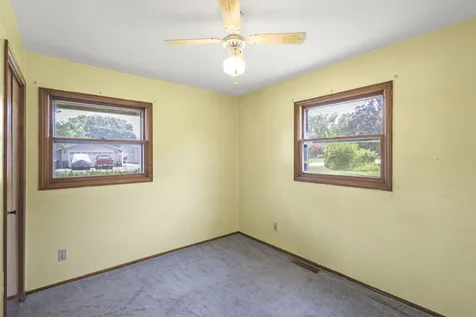 1350 63RD Place La Grange Highlands IL 60525