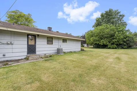 1350 63RD Place La Grange Highlands IL 60525