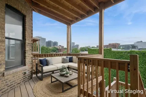 809 West Bradley Place Chicago IL 60613