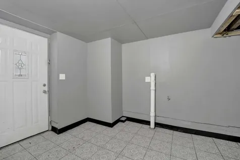 437 West 44th Place Chicago IL 60609