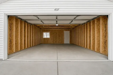 437 West 44th Place Chicago IL 60609