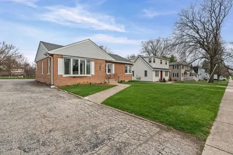 317 North Grace Street Lombard IL 60148