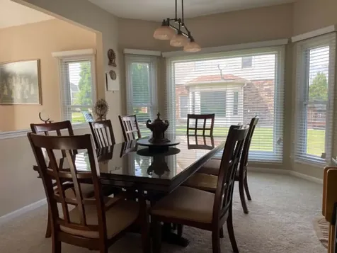 83 S Josephine Court Des Plaines IL 60016