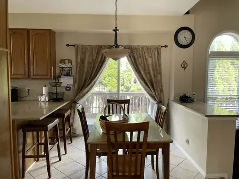 83 S Josephine Court Des Plaines IL 60016