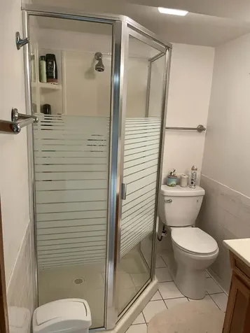 83 S Josephine Court Des Plaines IL 60016