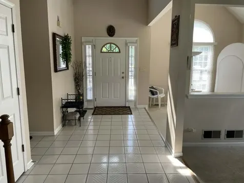 83 S Josephine Court Des Plaines IL 60016