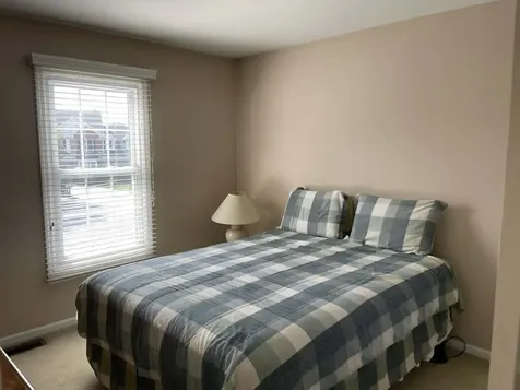 83 S Josephine Court Des Plaines IL 60016