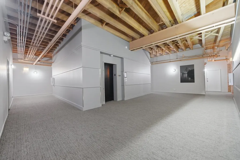 1601 South Indiana Avenue Chicago IL 60616