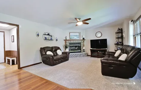 39522 North Harmony Court Wadsworth IL 60083