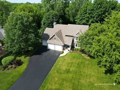 39522 North Harmony Court Wadsworth IL 60083