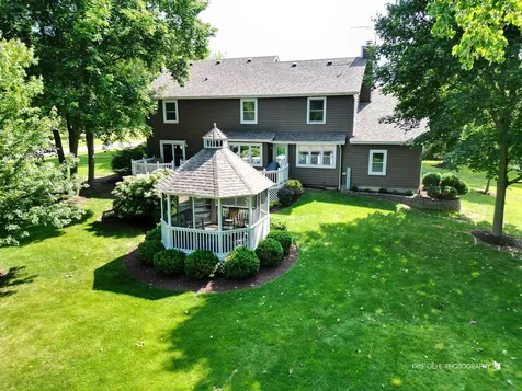 39522 North Harmony Court Wadsworth IL 60083