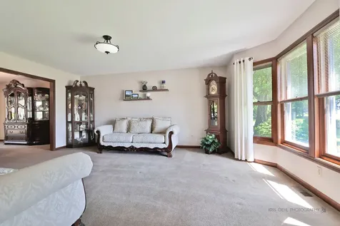 39522 North Harmony Court Wadsworth IL 60083