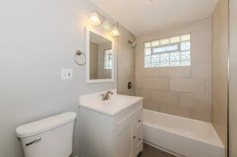 3846 169TH Street Country Club Hills IL 60478