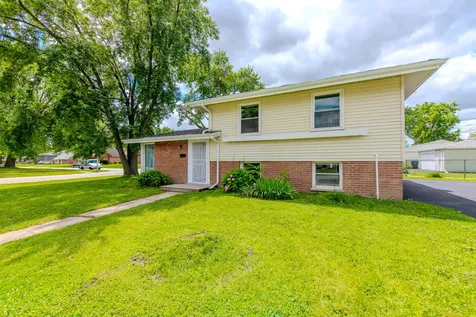 3846 169TH Street Country Club Hills IL 60478