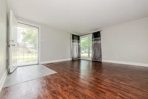 3846 169TH Street Country Club Hills IL 60478