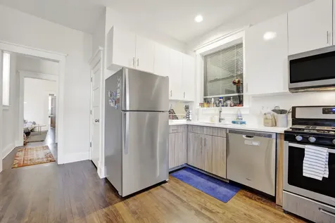 3932 North Sheridan Road Chicago IL 60613