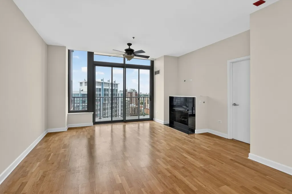 1600 South Prairie Avenue Chicago IL 60616