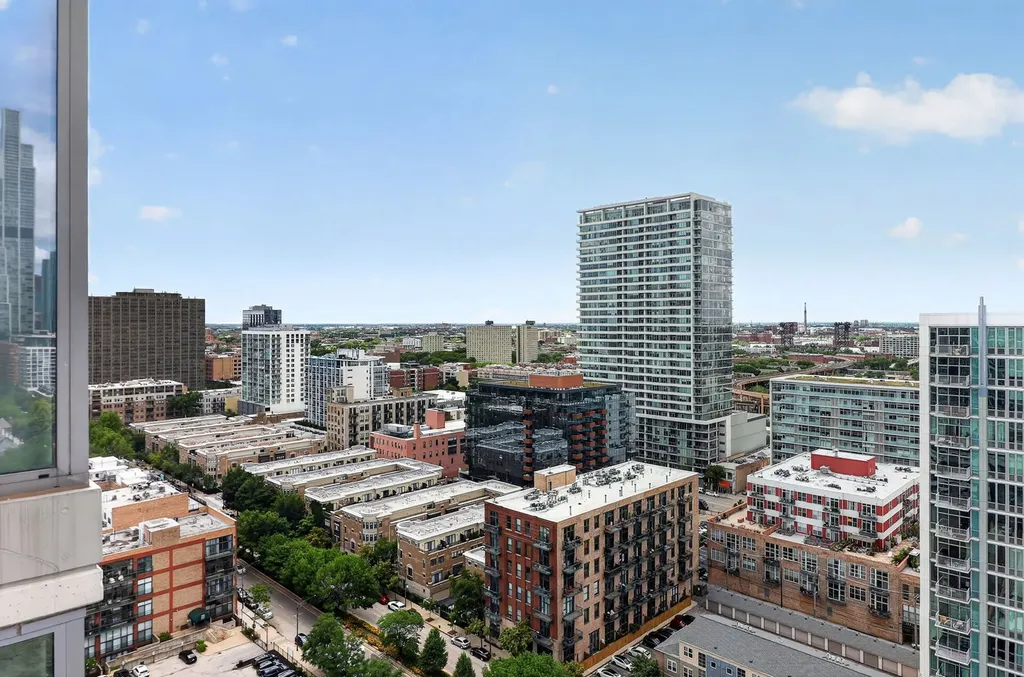 1600 South Prairie Avenue Chicago IL 60616
