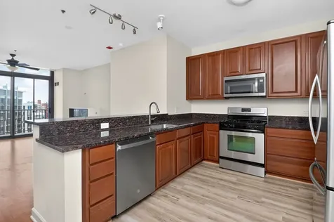 1600 South Prairie Avenue Chicago IL 60616