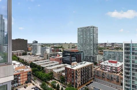 1600 South Prairie Avenue Chicago IL 60616