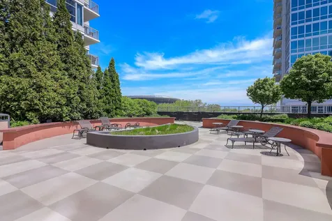 1600 South Prairie Avenue Chicago IL 60616