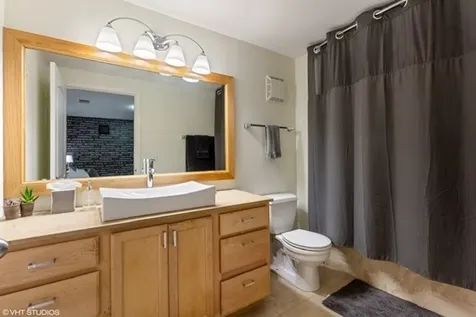 215 North Aberdeen Street Chicago IL 60607