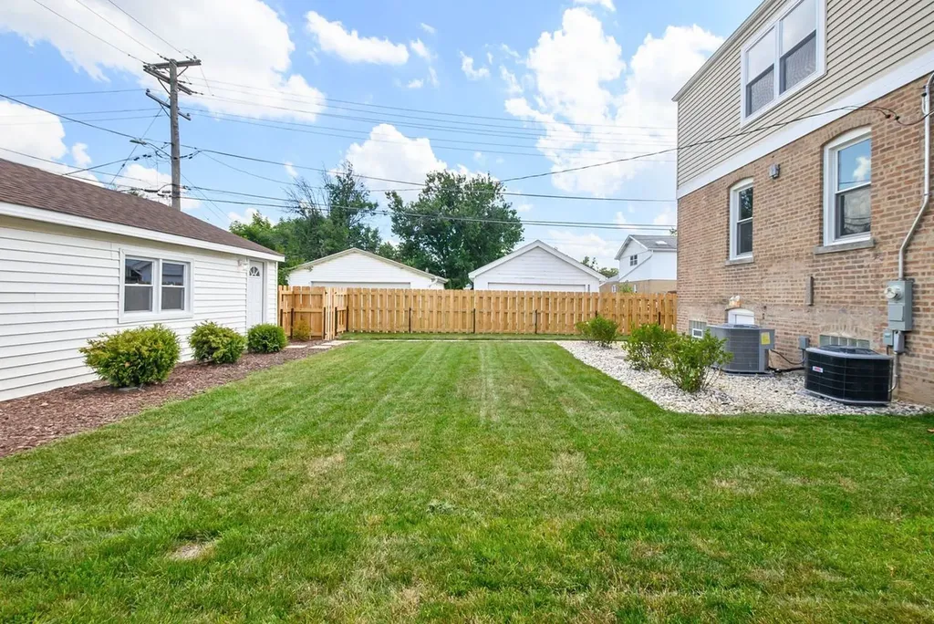 3335 Sunnyside Avenue Brookfield IL 60513