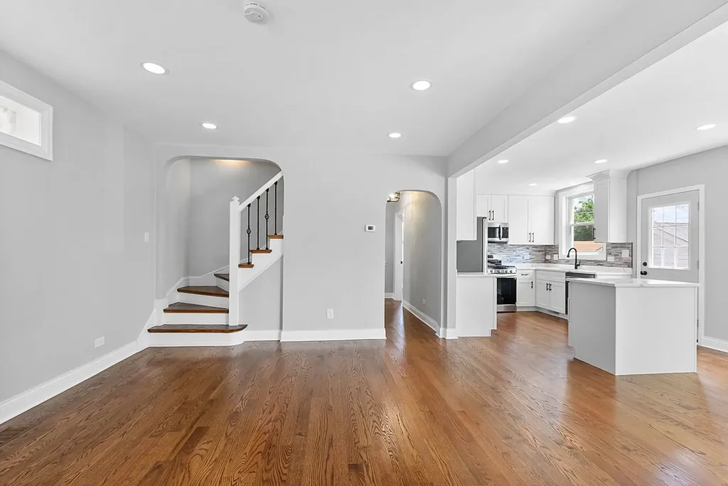 3335 Sunnyside Avenue Brookfield IL 60513