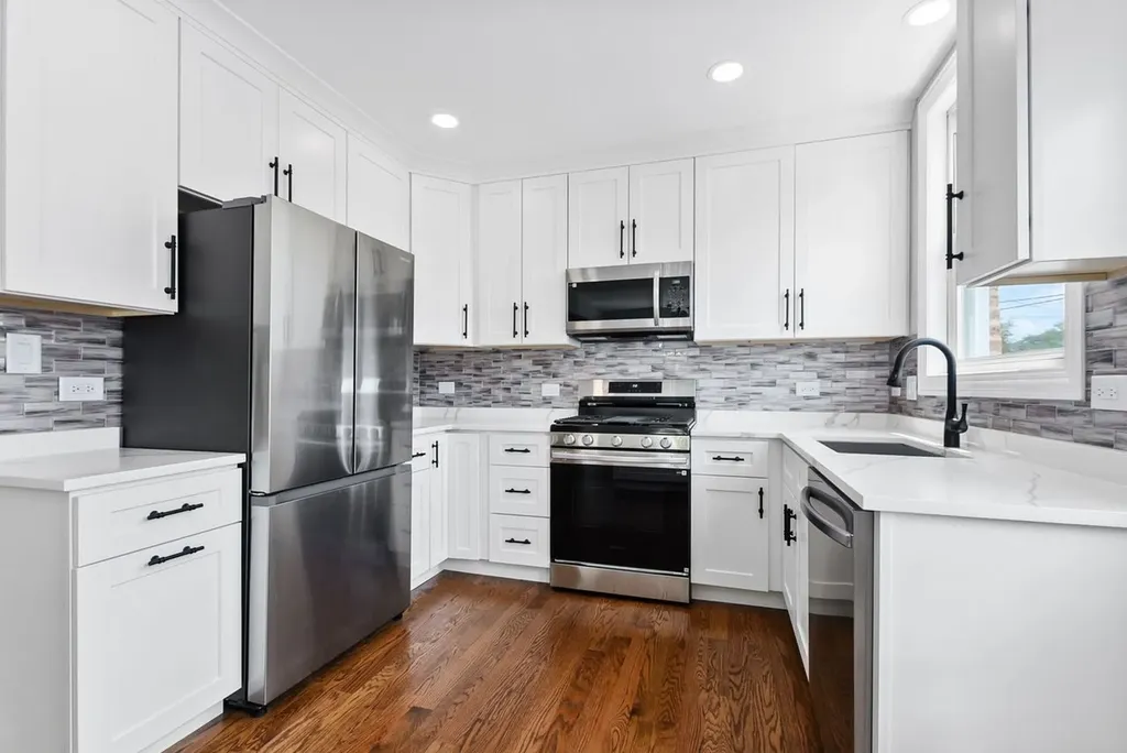 3335 Sunnyside Avenue Brookfield IL 60513