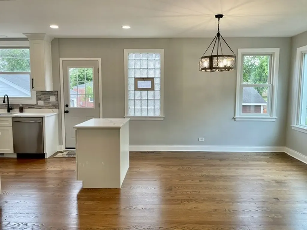 3335 Sunnyside Avenue Brookfield IL 60513