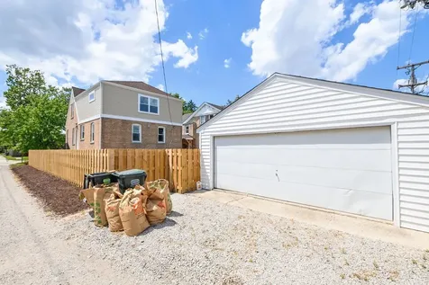 3335 Sunnyside Avenue Brookfield IL 60513