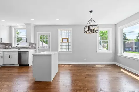 3335 Sunnyside Avenue Brookfield IL 60513