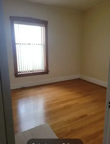 6939 North Hamilton Avenue Chicago IL 60645