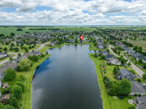 2231 Luther Lowell Lane Sycamore IL 60178