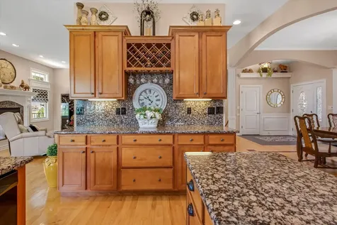 2231 Luther Lowell Lane Sycamore IL 60178