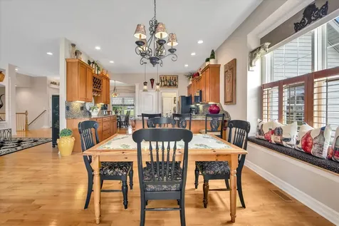 2231 Luther Lowell Lane Sycamore IL 60178
