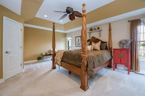 2231 Luther Lowell Lane Sycamore IL 60178