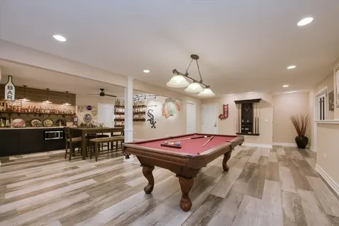 2231 Luther Lowell Lane Sycamore IL 60178