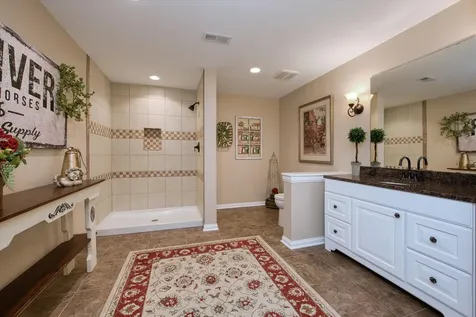 2231 Luther Lowell Lane Sycamore IL 60178
