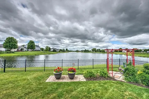 2231 Luther Lowell Lane Sycamore IL 60178