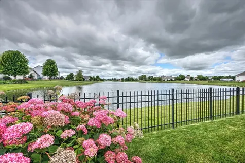 2231 Luther Lowell Lane Sycamore IL 60178