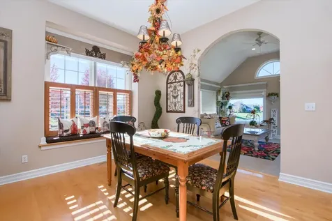 2231 Luther Lowell Lane Sycamore IL 60178