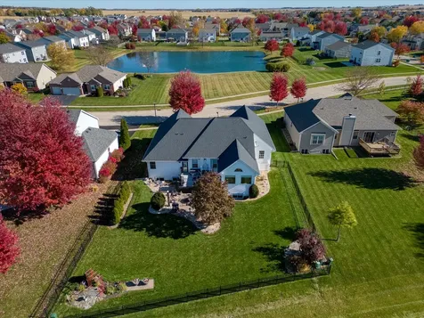 2231 Luther Lowell Lane Sycamore IL 60178