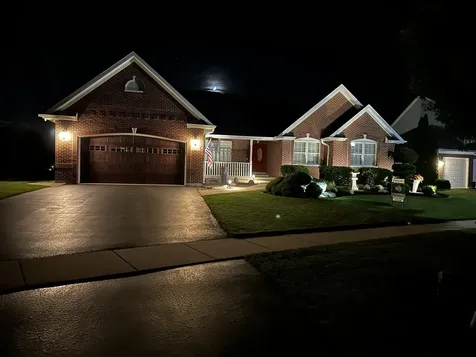 2231 Luther Lowell Lane Sycamore IL 60178