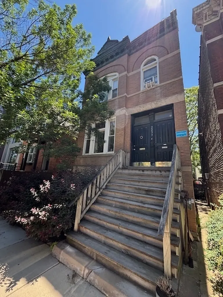 2233 West Armitage Avenue Chicago IL 60647
