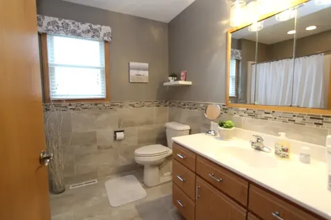 1117 6TH Avenue Fulton IL 61252
