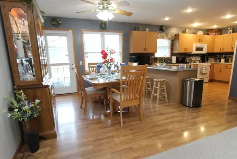 1117 6TH Avenue Fulton IL 61252