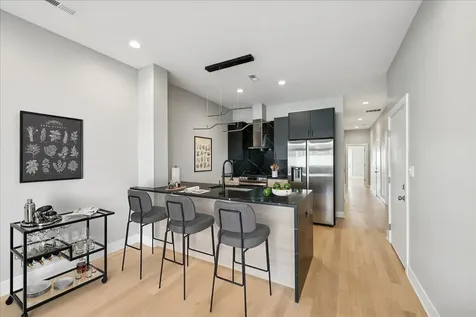 1723 West North Avenue Chicago IL 60622