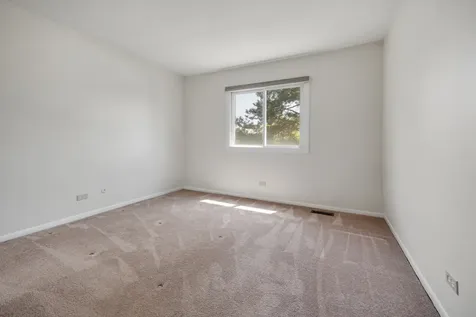 1525 Columbia Court Elk Grove Village IL 60007